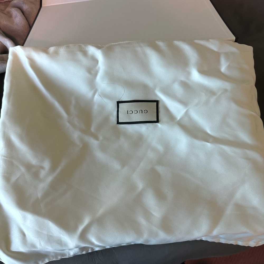 Limited edition Gucci bee bag - Picture 8 of 11